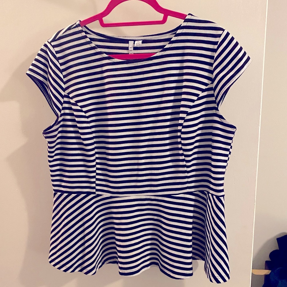 ⭐️Elle Striped Peplum Top⭐️